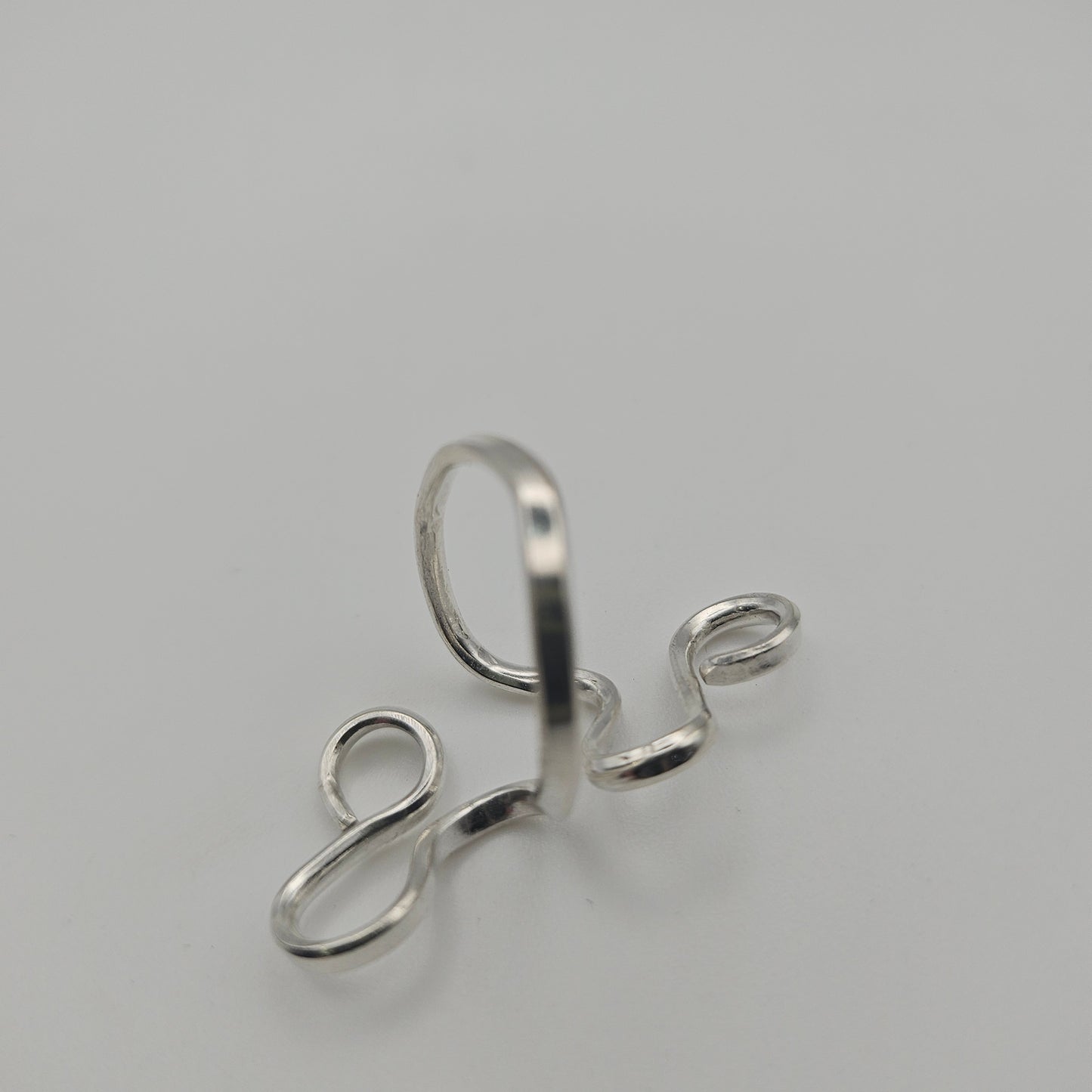 Sterling silver unique swirl design ring