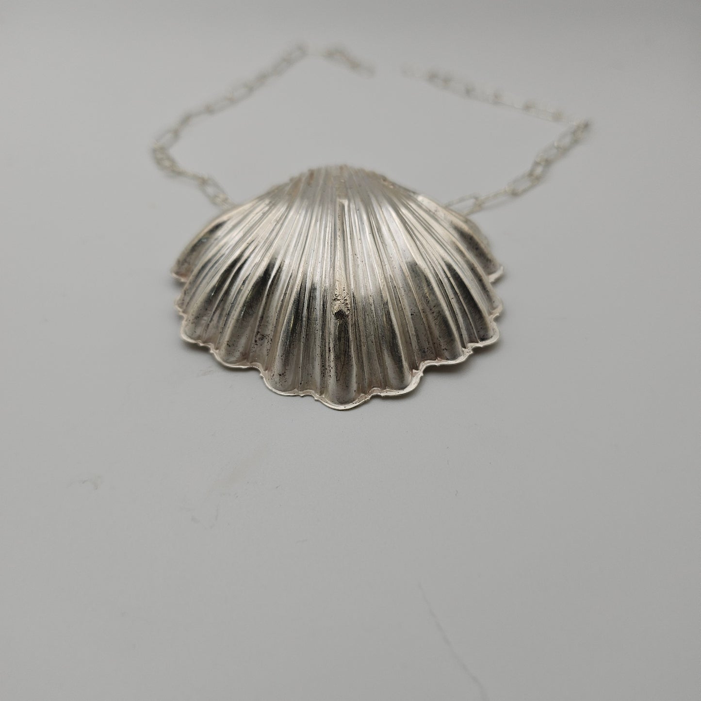 Sterling silver statement shell design pendant