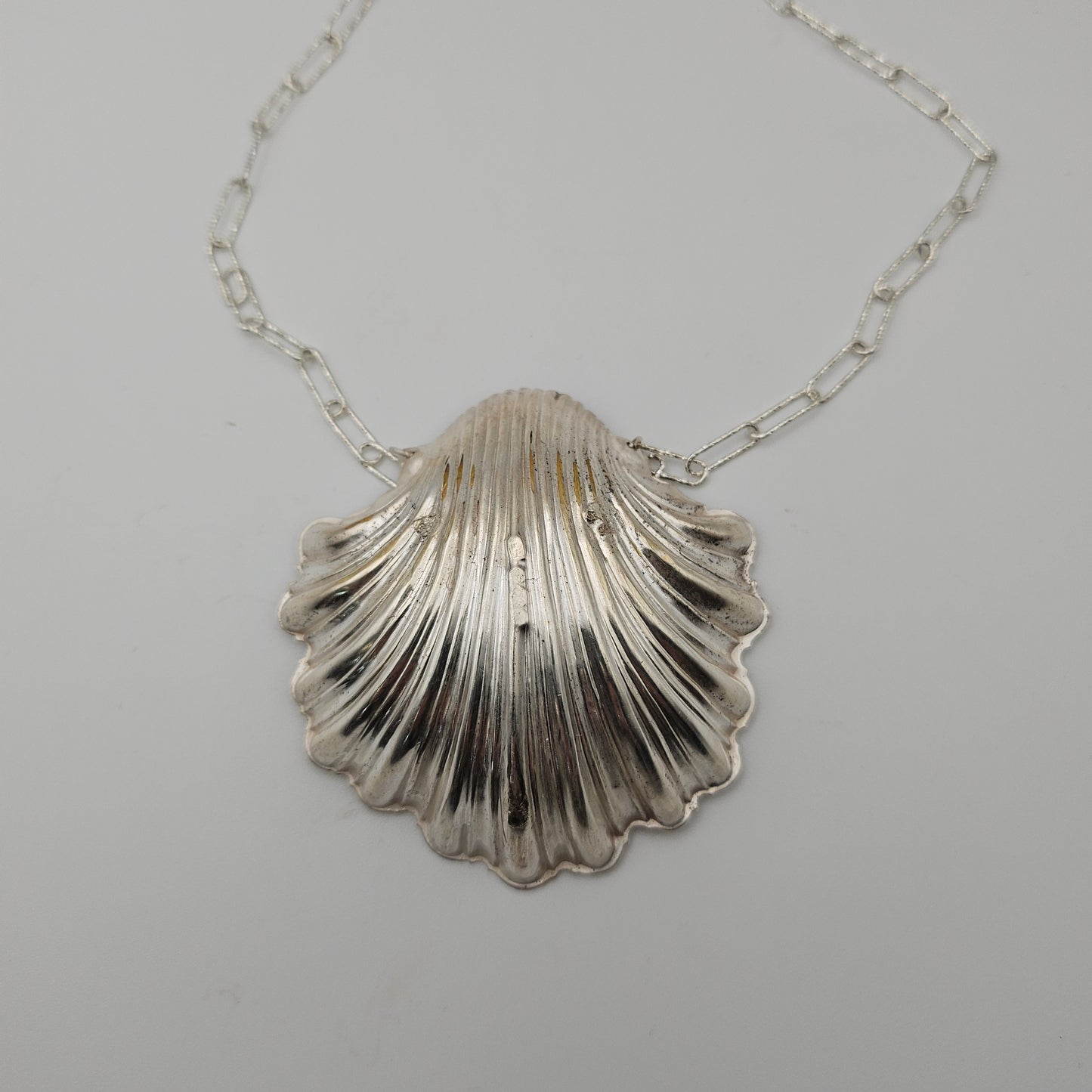 Sterling silver statement shell design pendant